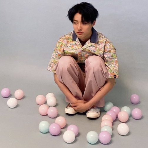 ตะยอนนั่งประท้วงอยากไปบ้านบอลแต่มะม๊าไม่ยอมพาไปตะยอนเลยนั่งงอล