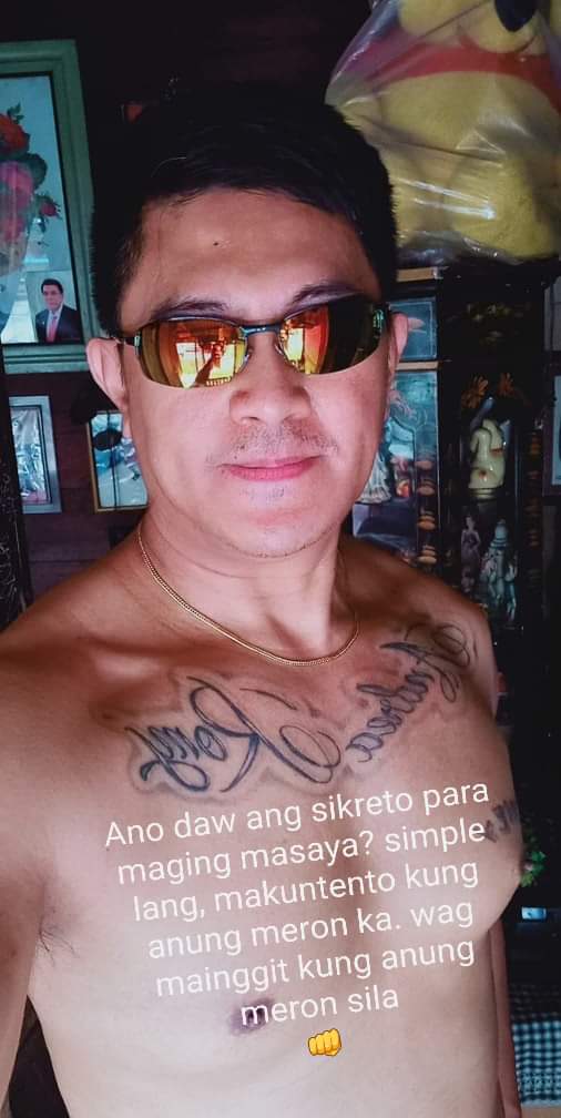 PinoyMenInUnfrm's tweet photo. Meet ang #HotDaddy #SingleDad #HotSingleDad ng Kalayaan, Makati.
Meron pa syang inspiring words sa mga post nyang pic. Click to see. CTTO
#SarapNgPinoy #Straight #Daddy #PinoyDad #PinoyDaddy #Ink #Tattoo #Inked #Err https://t.co/39pRdvnYmj