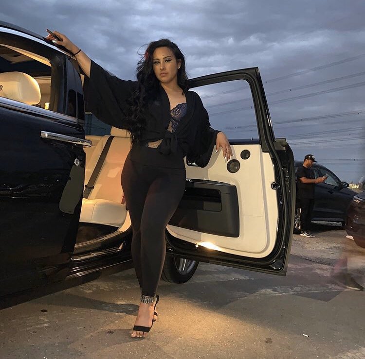 __mzmala's tweet photo. CANT WAIT FOR BIZZ LOC’S NEW VIDEO TO COME OUT. UR GIRL GOT A 1400$ CAMEO IN IT SO U BETTER WATCH IT 🤍🤍🤍🤍 #RollsRoyce #MGANG #CRIPDRIP #ERRRRR https://t.co/XSFaS1h0L7