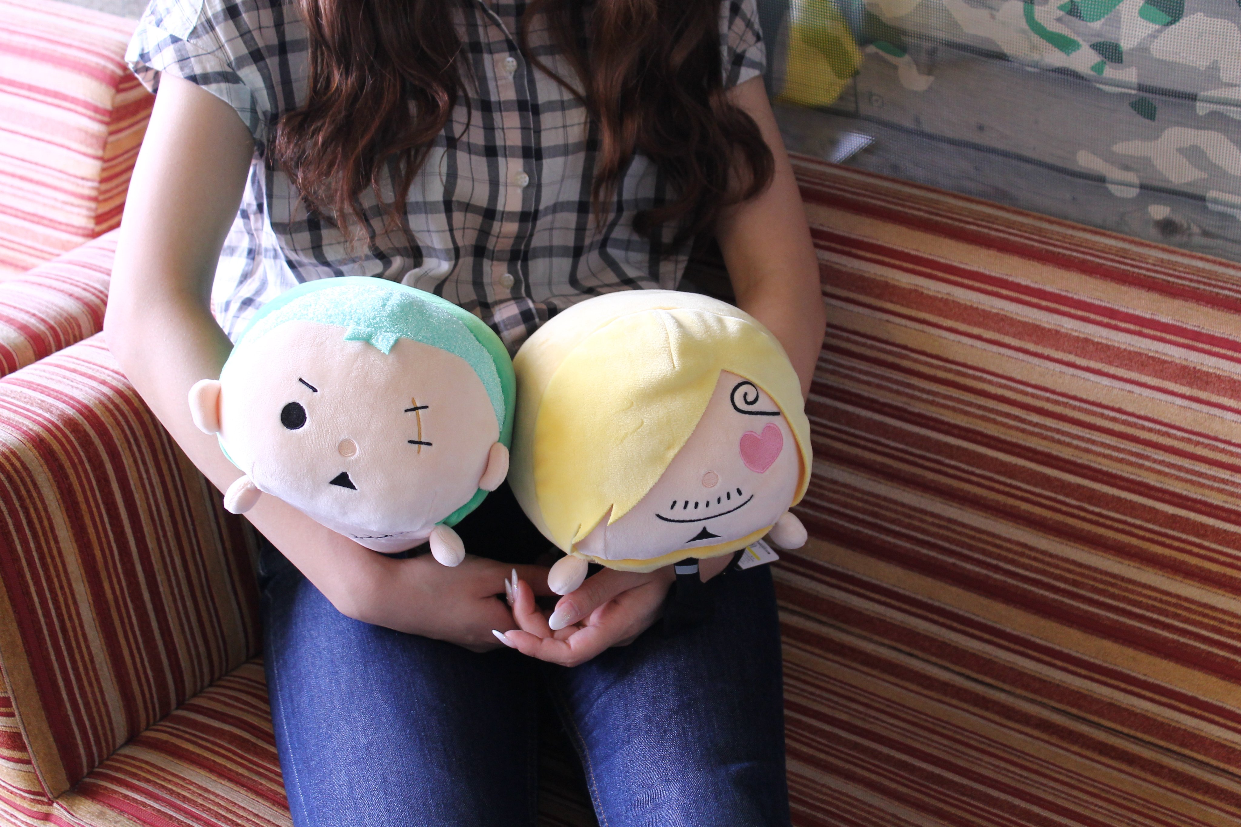 ワンピース】パステルムギムギクッション ロー: ぬいぐるみ