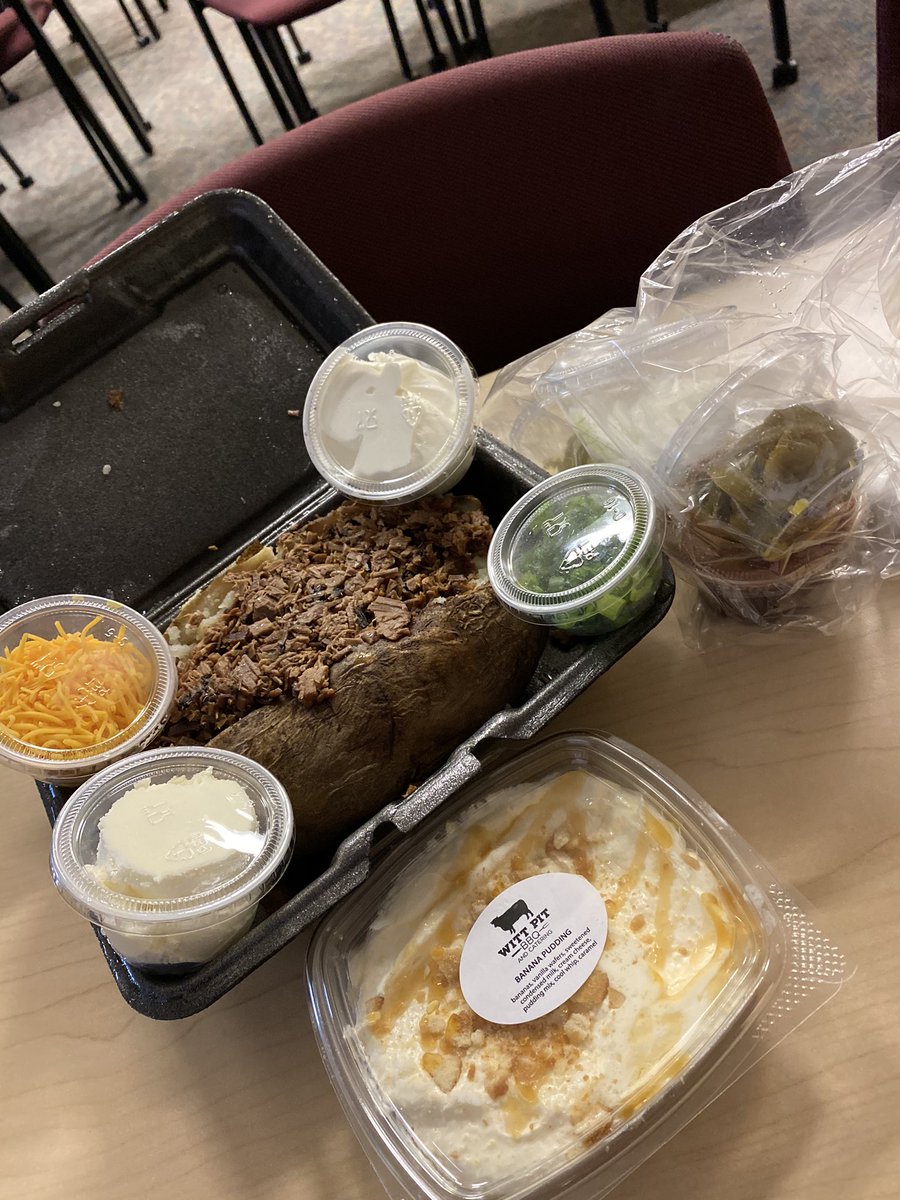 pinkpatterson's tweet photo. Virtual Admin Retreat 2020 is a wrap! @DrThomasRandle led an inspiring covo, @chadtheteacher as the “The Great OZ”, Jamie Vincik as the master planner, and all the presenters/committee workers rocked it! The maroon track  lunches  @gringostexmex @WittPitBBQ were ON POINT too! 😎 https://t.co/T1tAEtiKLa