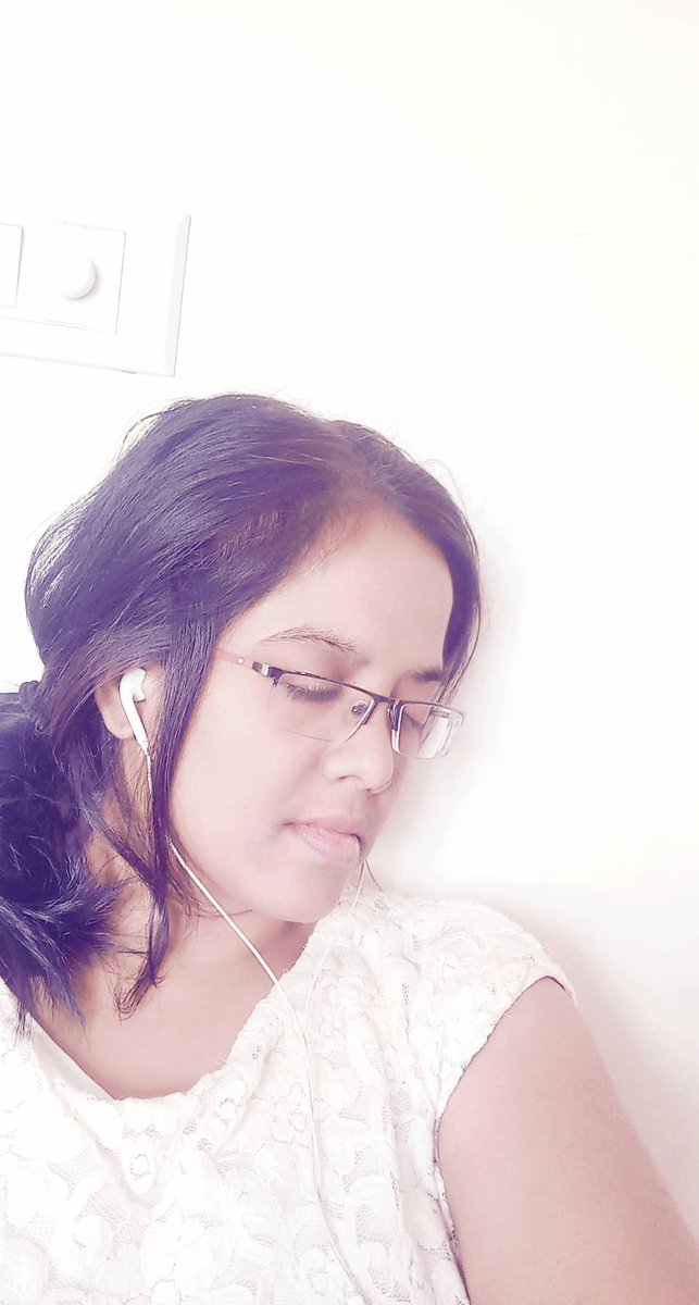 AnbarasanDiana's tweet photo. The person who tries to keep everyone happy, often ends up feeling loneliest, and that's me π
i just want my early mornings to be my way β₯οΈ with not much of expectations and just the way I'm..
#imisstheoldme #brokensoul #tryingtomoveon #bangaloredays #justmeandmymusic https://t.co/GnKymKvlUE