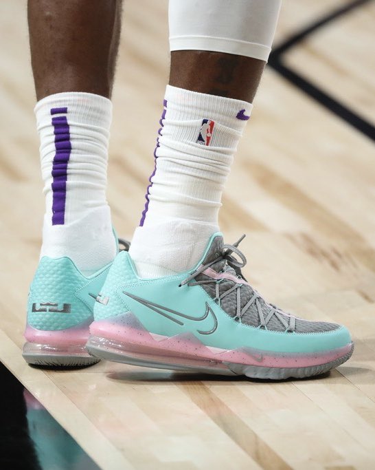 lebron 17 turquoise