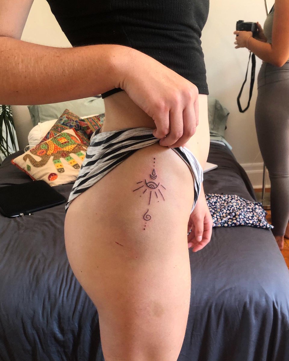 Mcguffinn's tweet photo. I started a stick&amp;poke business and I’m SO PROUD OF MYSELF!! I wasn’t sure if I should do it at first &amp; was really nervous, but I just made $150 from one tattoo &amp; I think that’s so SWEET that someone is willing to buy my art and have it on THEIR body forever. Life is just so cool https://t.co/LVJAJVRwGv