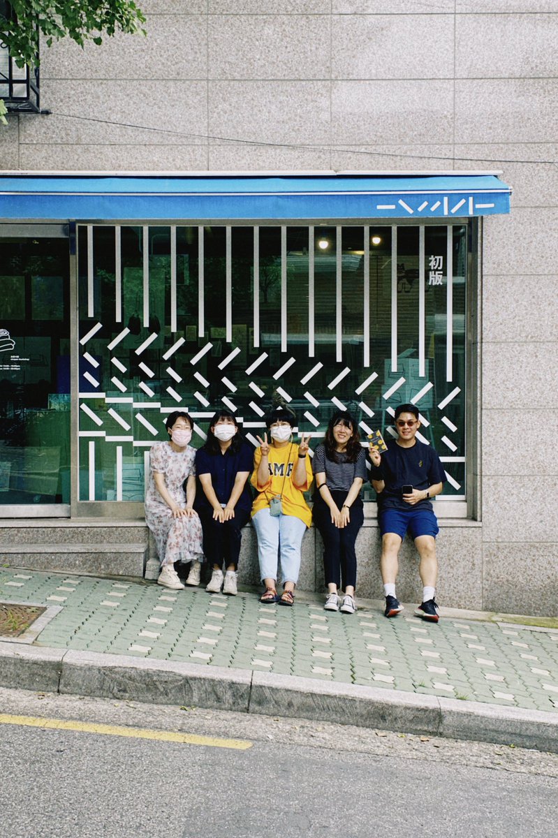 at_storage_'s tweet photo. 2017년 8월 마포구 성산동에 시작되었던 스토리지북앤필름 분점, 2018년 8월 후암동으로 이전하여 총 3년이 지났습니다. 그동안 정말 많은 일들이 있었어요. 즐거운 일들도, 어려운 일들도, 힘든 일들도 그리고 보람찬 일들도 말이죠. 함께 봐주시고 걱정해주시고 응원해준 분들 늘 고맙습니다. https://t.co/YkrmCIKkQp