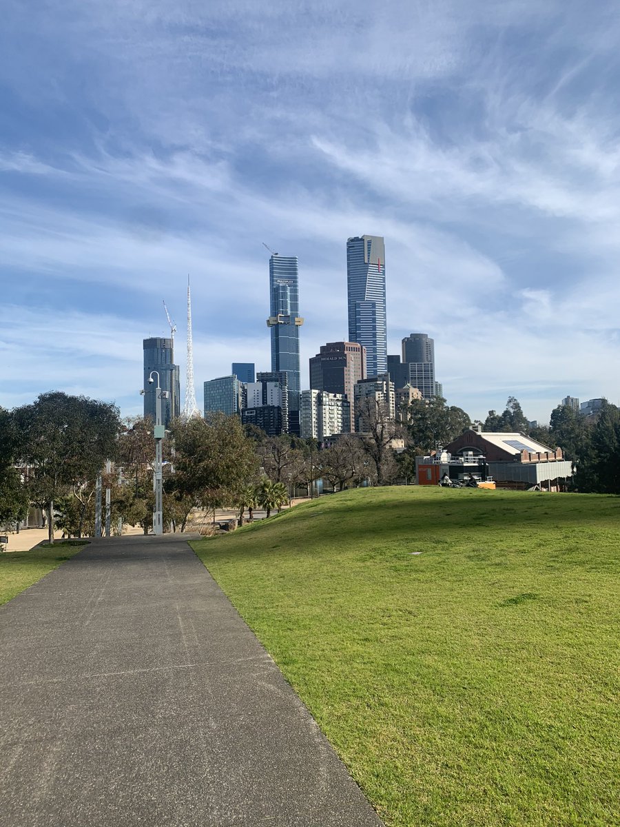 tradermatt106's tweet photo. Even though you’re totally 🌵 currently, I still ❤️ you Melbourne #MostLiveable https://t.co/KiTNj8Krgg
