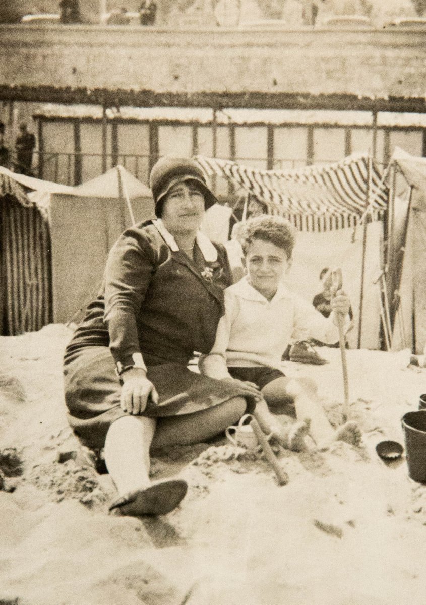 (wow I'm going through these teeny tiny photos and trying to zoom in and see what's in them and restore them to the best of my ability and holy cow, there are some really lovely ones of Filomena on the beach with my grandpa as a little boy, pre-everything)