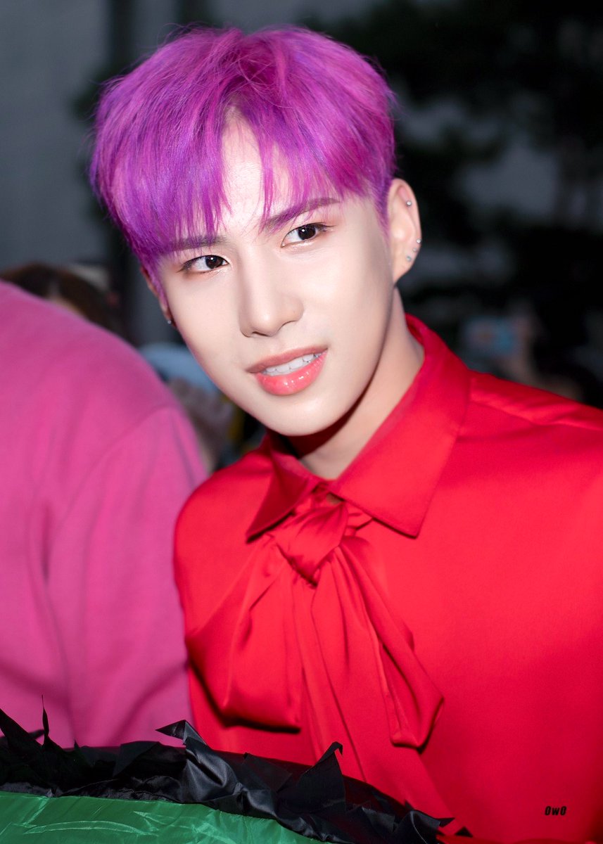 how to sort your bookmarks on twitter, a thread !! <333