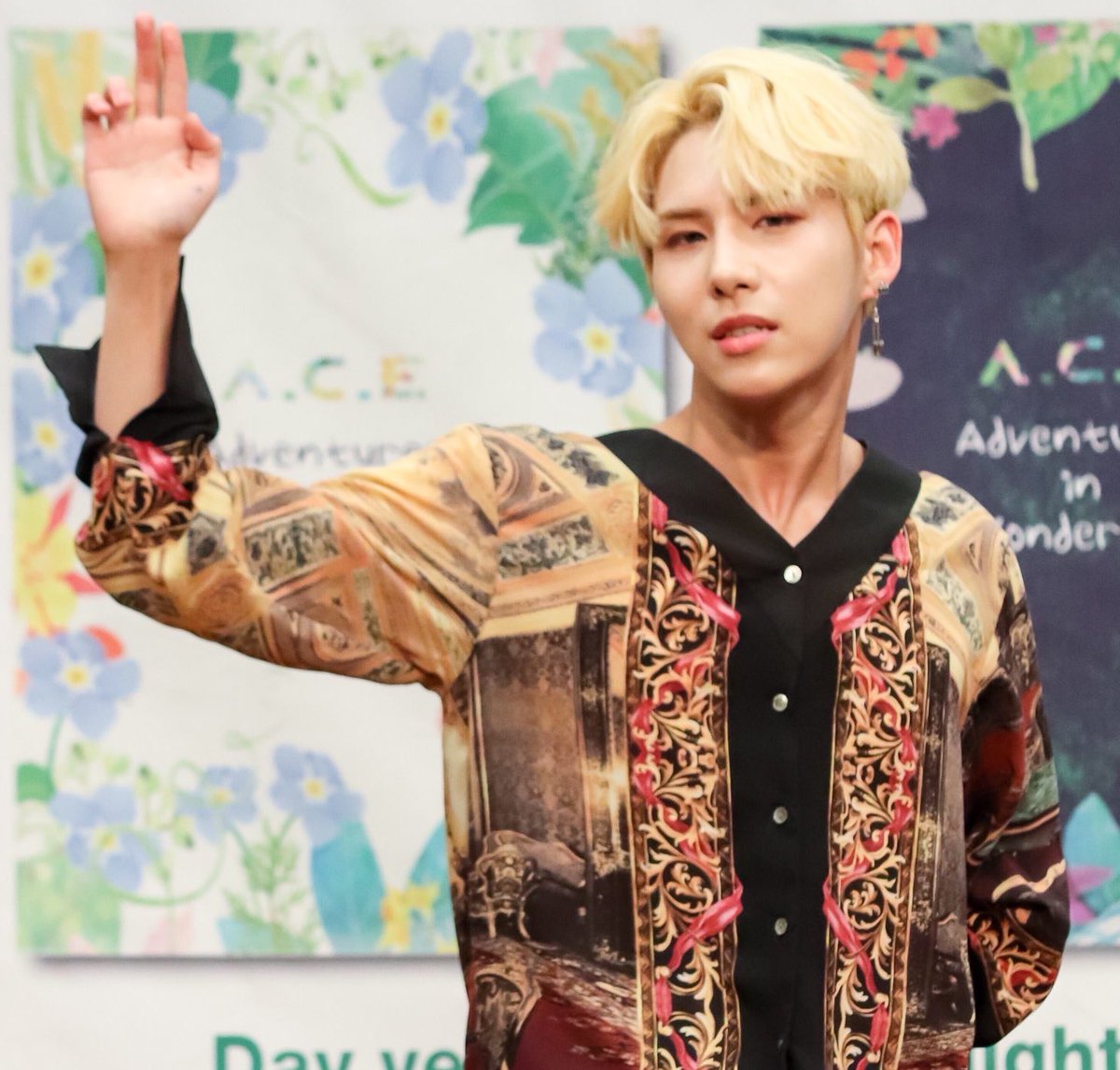 how to sort your bookmarks on twitter, a thread !! <333