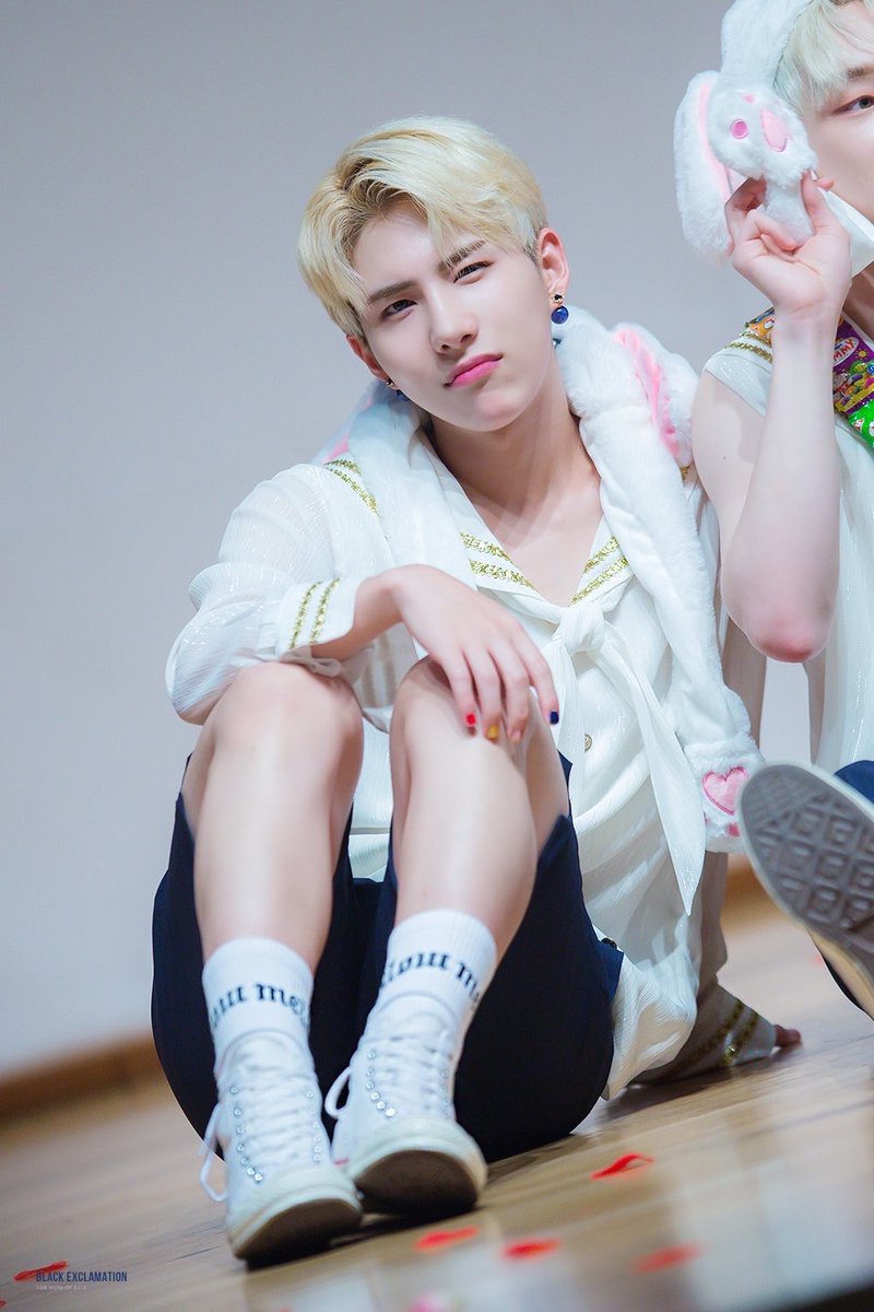 how to sort your bookmarks on twitter, a thread !! <333