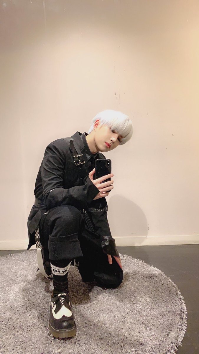 how to sort your bookmarks on twitter, a thread !! <333