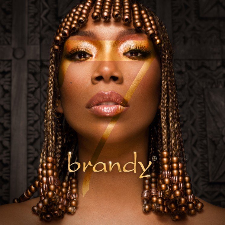 WebBraxton's tweet photo. Brandy got her braids and Toni Braxton got her short hair. They not playing with you hoes! https://t.co/Jpq6dOgjAI