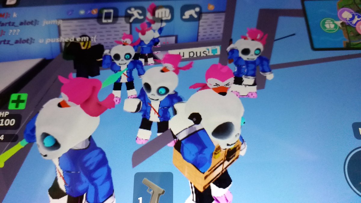 tdc_matt's tweet photo. @ItsAmmon @ItsAmmon @Taymastar @SchwiftyStudios @PerhapzRBLX @Modern_Chris_  YES I HAVE FOUND A CLONE GLITCH!!! https://t.co/ZclfQj0Cbl