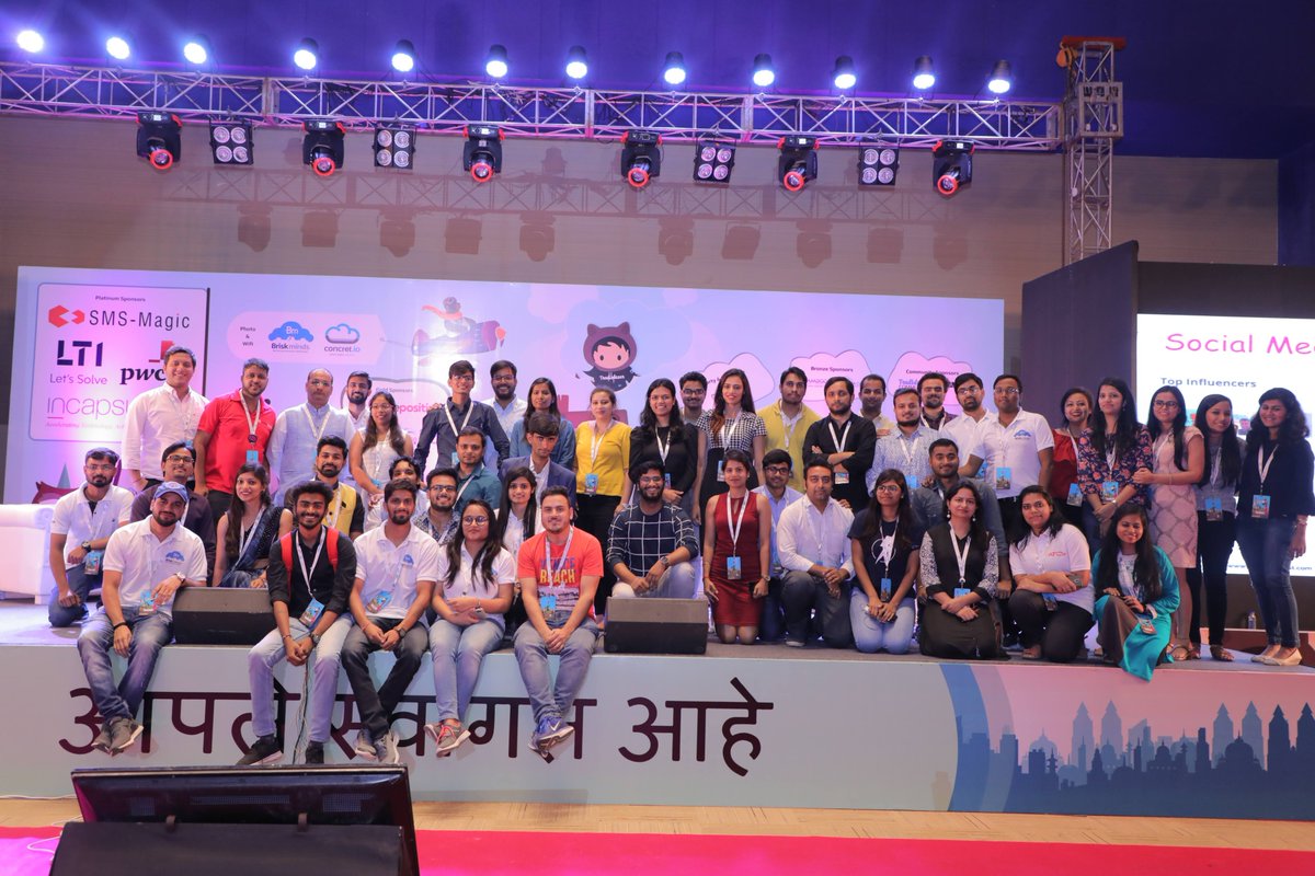 abhinavguptas's tweet photo. Our amazing #JDF18 volunteers who carried a lot on their shoulders, and delivered this event in just 2-3 months of planning to execution timeframe. https://t.co/99KosdrG6J