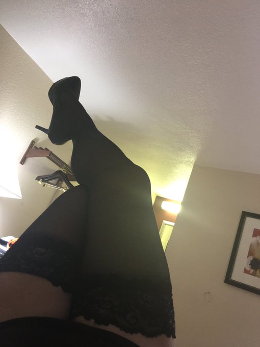 Escort in Alabama Birmingham Hoover Pelham selling feet pics and nudes and could use a sugar daddy https://t<a href="/tag/sexting"class="tags"><span>#sexting</span></a><a href="/tag/menforwome"class="tags"><span>#menforwome</span></a>