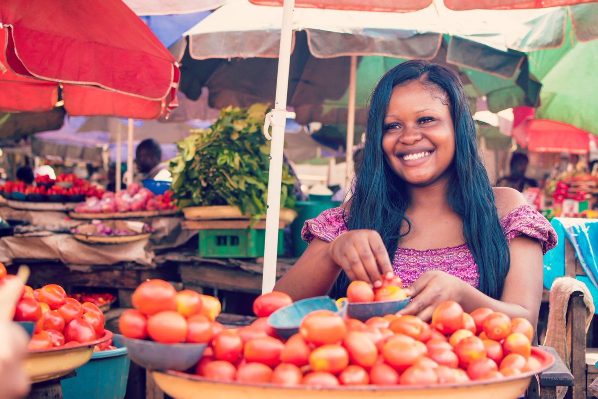 Symplifing's tweet photo. SMEs are the backbone of economies in developing countries. Yet access to finance remains the biggest constraint to their growth.
Diaspora communities can play a key role in increasing access to finance in their home countries. We are helping unlock this potential. #whysymplifi https://t.co/LdfQLvHJ2Z