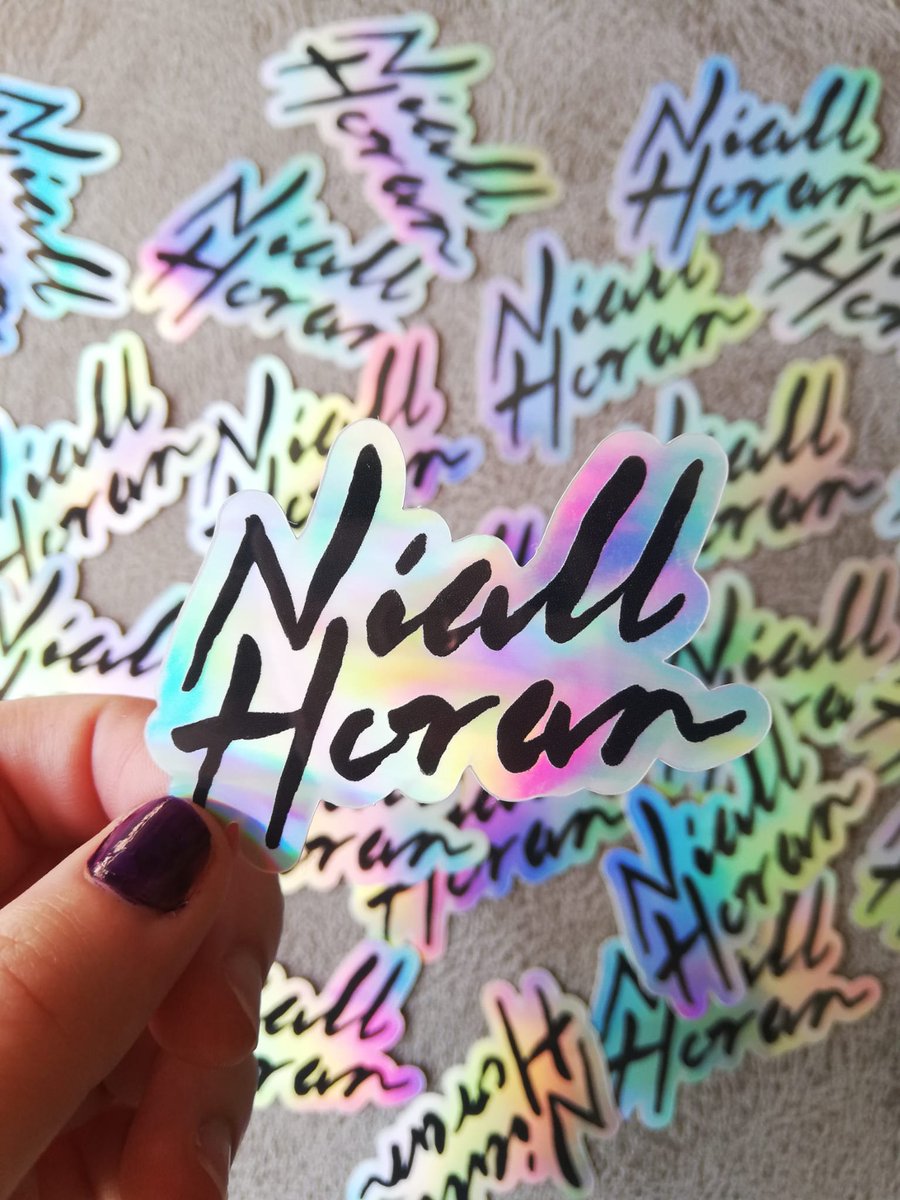 FangirlStickers's tweet photo. only 3 niall horan holographic stickers left! ☺️🥰

https://t.co/i1eV0Dlgwj https://t.co/gDnLTfWcwF