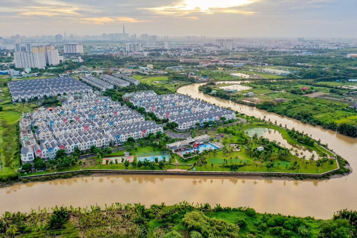 ledinhphongbds's tweet photo. Thống kê và đánh giá dự án nhà phố biệt thự Quận 9 mới nhất năm 2020. quý khách quan tâm mua nhà phố biệt thự Quận 9 có thể xem thêm thông tin dự án tại đây: https://t.co/jozkZBZ7WC

#ledinhphong #salereal #nhaphobietthuquan9 #nhà_phố_biệt_thự_quận_9 https://t.co/OxgcFbmBnA