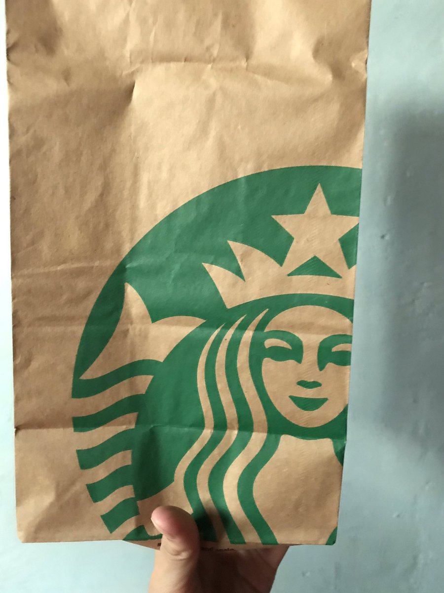adeimeldas's tweet photo. GIVE AWAY ALERT! 🚨 

Akoh punya satu tumblr starbucks edisi autumn blue moon. Baru dipake sekali bangeeet pas baru beli. Ku nggak pake lagi karena ya emang nggak pernah ke starbak lagi 😭

Kalau ada yang mau rt aja, nanti ku pilih random tapi kalau bisa yang dom bogor yaa 😍 https://t.co/ldjWSOUsnP