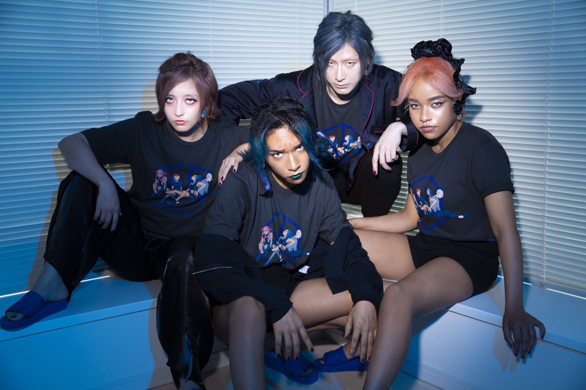 女王蜂 公式 on X: 