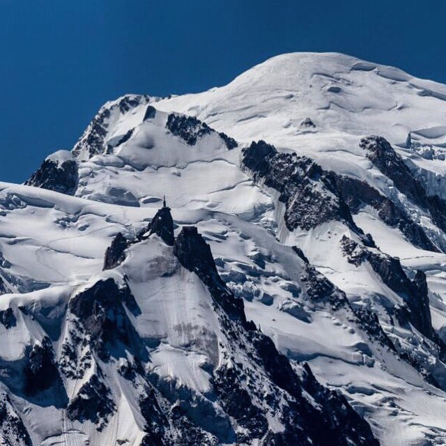 echappeBelge's tweet photo. https://t.co/FxzEAO8wXR 
#exploringtheworld #chamonix #chamonixmontblanc #destinationearth #simplyadventure #beautifuldestinations #dreammaker #osprey #ospreyeurope https://t.co/iRDk6ROT7v
