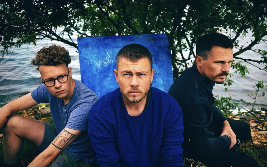 RizingPlaylists's tweet photo. We added ๐ค โHold My Handโ By @ Arbirk to the #AlternativeRizingPlaylist
Listen Here : ๐ถ : https://t.co/ZQarxHZ3ig
#NowListening #NowPlaying #Sadvibes https://t.co/Bajydf9P8U