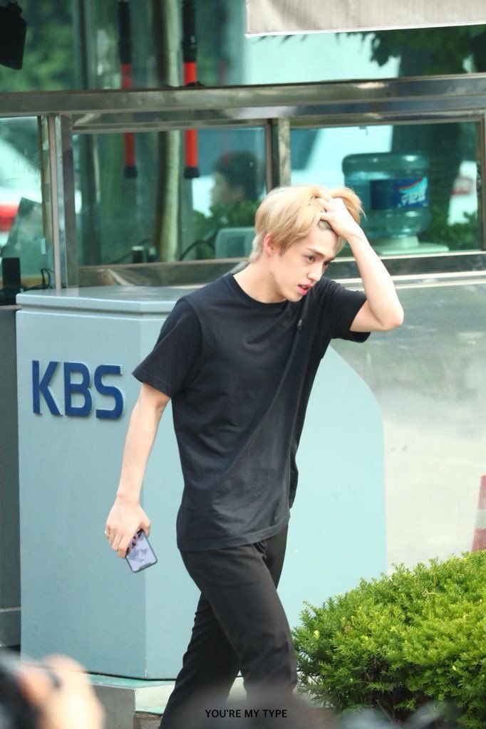akgyus's tweet photo. this seungcheol    with    this jeonghan https://t.co/xmdy7mvOlf