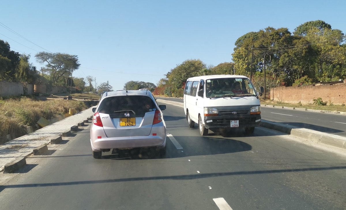 Warning ⚠ there is an accident along the magalasi road just after the stream before Machinjiri roundabout. Therefore Motorists are using one way take note #TrafficAlert #TrafficUpdate #Traffic #Malawi