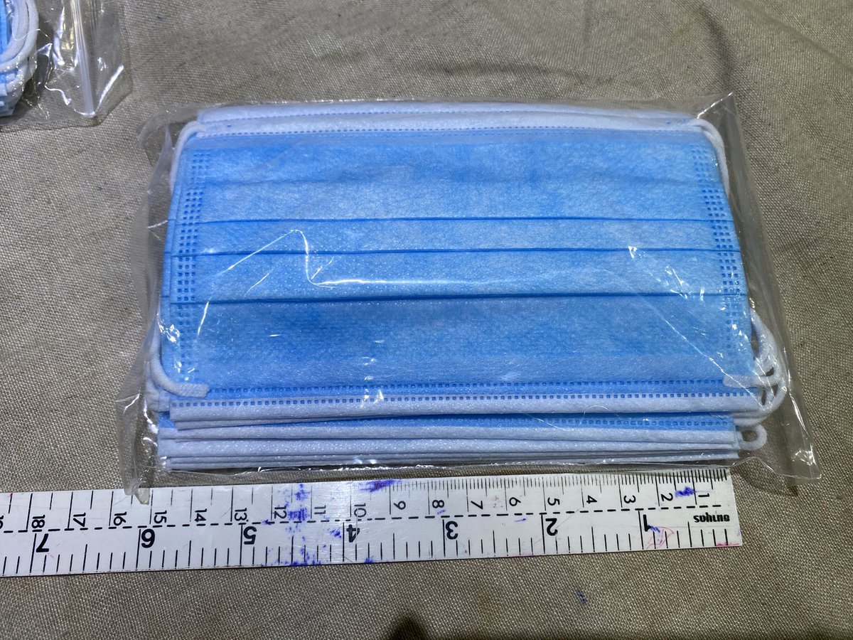 beau0206's tweet photo. #แมสเด็ก มีของพร้อมส่ง สีฟ้า แยกแพคละ10ชิ้น ขายทีละ5แพค รวม50ชิ้น 170.- 
💕💕💕
ค่าส่งเริ่มต้น 50.-
#หน้ากากอนามัยเด็ก #หน้ากากอนามัยพร้อมส่ง #หน้ากากอนามัย #หน้ากากอนามัยราคาถูก 
ไม่มีประวัติโกงจ้า https://t.co/Fh9EMVRMEJ