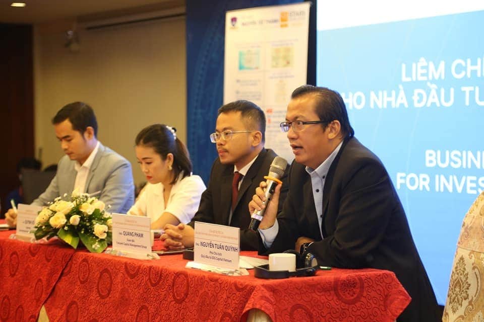 UNDPVietNam's tweet image. “Corruption creates serious risks for investors &amp;amp; startups. That’s why we need to practice integrity in the business environment” - Mr. Vo Tan Thanh, Deputy Chairman of #VCCI at launch of #BusinessIntegrityToolkit for #investors &amp;amp; #startups
👉 bit.ly/2XcHVmN

#FairBiz