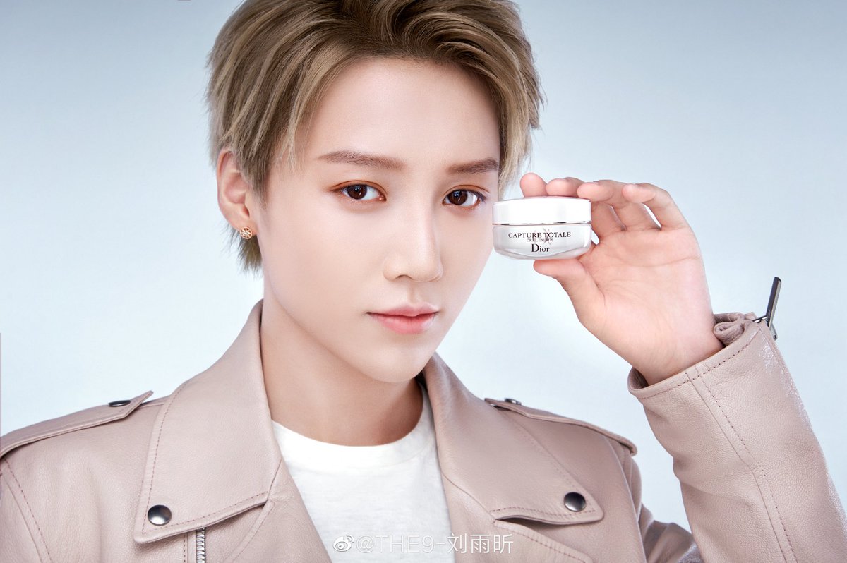 withyuxin's tweet photo. Yuxin weibo update!! 💙 https://t.co/weCUOnUldR