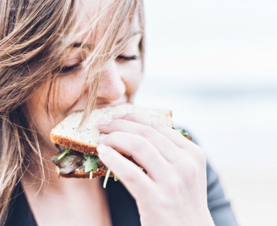Sandwich, Tattoo, Ketchup… Connais-tu l'origine de ces mots anglais ? On t'explique tout dans cet article 😀 bit.ly/32WOGgi