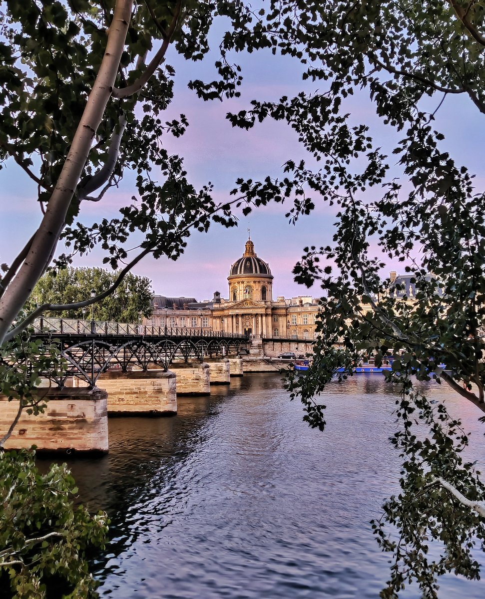 OnePlus France tweet media