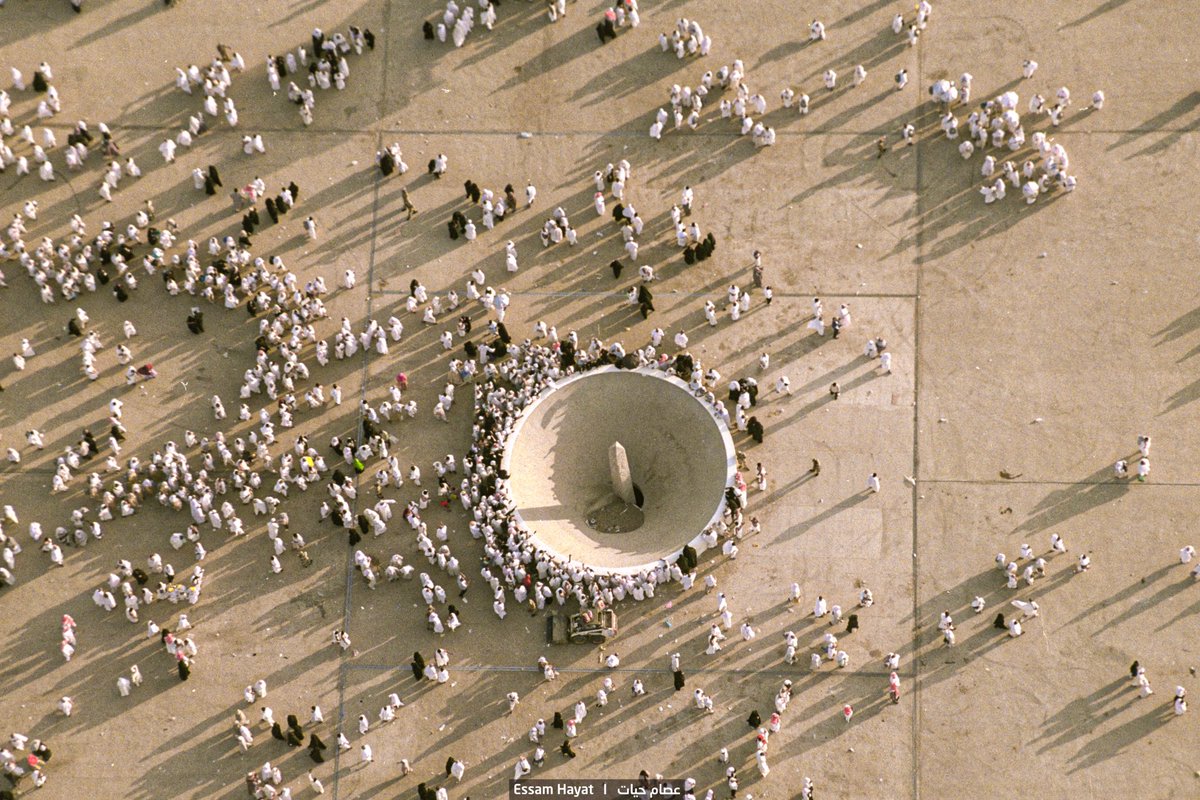 EssamHayat's tweet photo. مشعر منى في اليوم العاشر من ذي الحجة
بدقة عالية عام ١٤١٨هـ | 1998م
⠀
ويظهر في الصورة:
- جسر الجمرات القديم
- جمرة العقبة
- وجموع من الحجيج
- وبعض المساكن القديمة

#من_الماضي_الجميل
#ذكريات_الماضي 

.
#مكة_المكرمة #مكة_من_السماء #الحج  #حج #عصام_حيات

#كل_عام_وانتم_بخير ⠀ https://t.co/fiCaErbk85