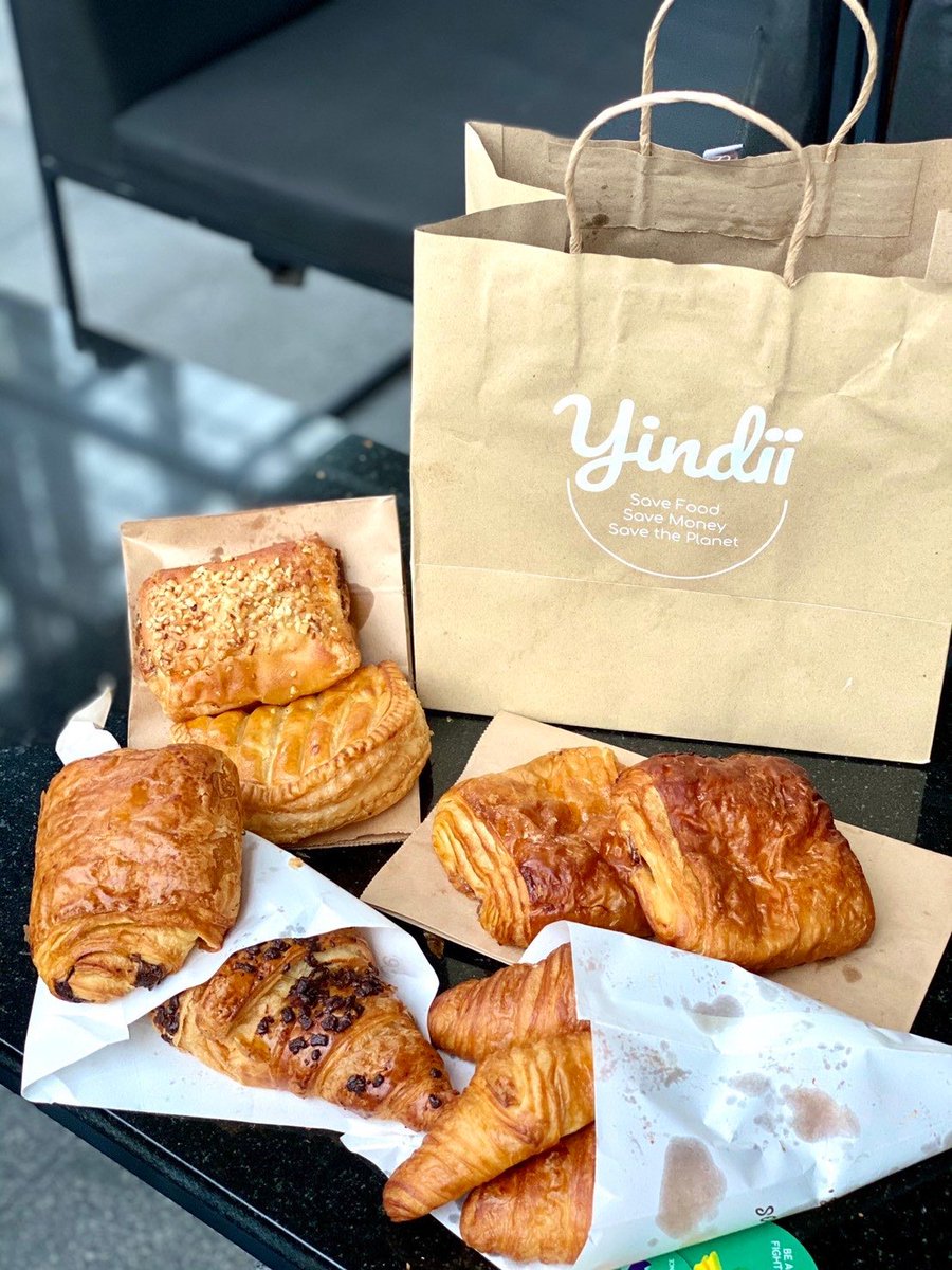 japaikin's tweet photo. เวลาร้านอาหาร ทิ้งของกินเพราะขายไม่หมด โคตรเสียดาย! ละเจอคนทำเว็บ https://t.co/E7npTDLqRC ที่ดีลกับร้าน ลดราคาอะไรที่ขายไม่หมด ให้คนซื้อถูก &amp; ร้านไม่ต้องทิ้งของ มีแบบ pick up &amp; delivery// เหมือนยังมีร้านไม่เยอะ แต่เราสั่ง2รอบละ หมดนี่จ่าย 140฿ เอง 🥰 @aroii #ชี้เป้าโปรถูก https://t.co/7gL4bxHajq