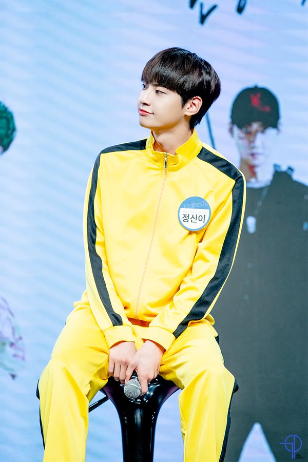 BOMJHBOM's tweet photo. 웃음에 목말랐던 사람들 여기로 오세요
#이진혁_첫주연_놓치지마정신이
#시즌앱_금토_놓지마정신줄
즐겁게 웃으며 시청할 수 있는
놓지마 정신줄이 있어요!
시즌앱 오늘 저녁 6시 달려달려 https://t.co/MvT8QDVCoZ