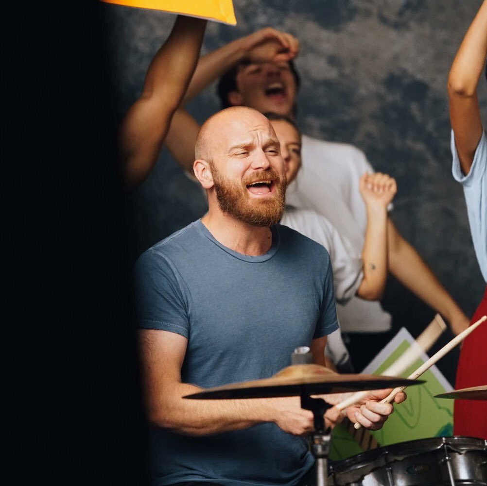 Happy 44th anniversary to the boss, the doctor of music, the champion of  our world, and the greatest drummer ever, mr. Will Champion 🥁🏆🌎 : r/ Coldplay