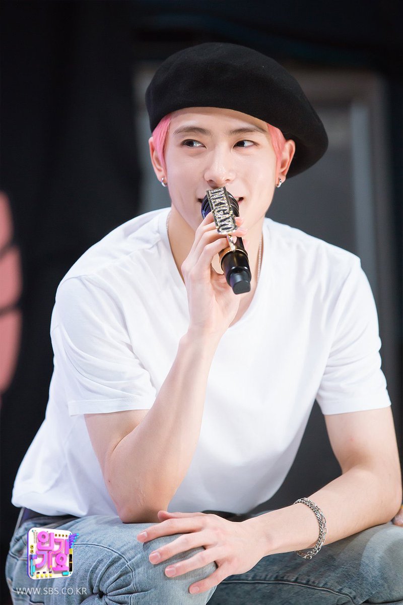 lilpwnjh's tweet photo. ผมชมพูแบบชมพูจี้ดจ้าดเรย💖💖💖💖 https://t.co/E78YSMWAC6