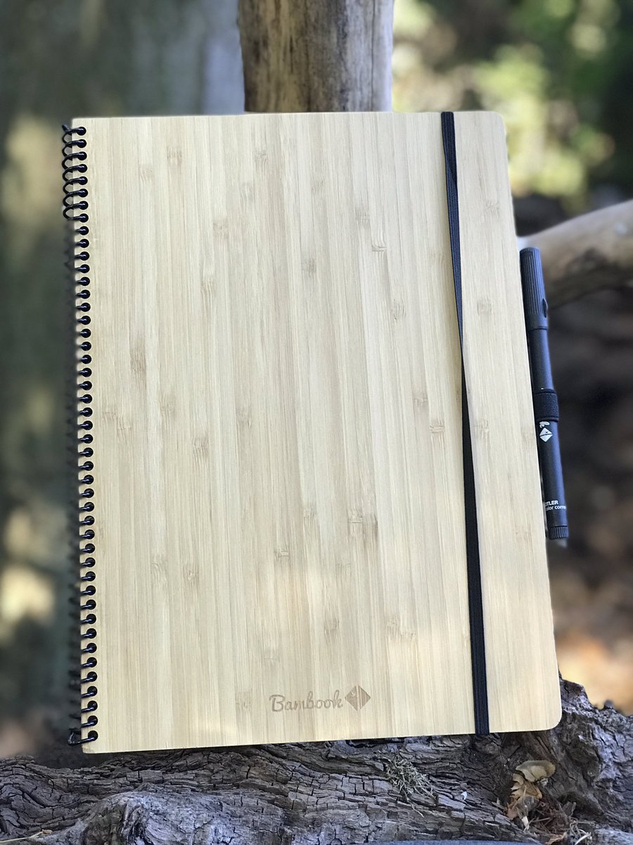 Stadsecoloog's tweet photo. Yes, het is binnen! Het notitie-schetsboek van #bambook . En in combinatie met de handige app een mooie manier om #papierloos te werken. @BambookNL #duurzaam https://t.co/bcDEeXxLfu
