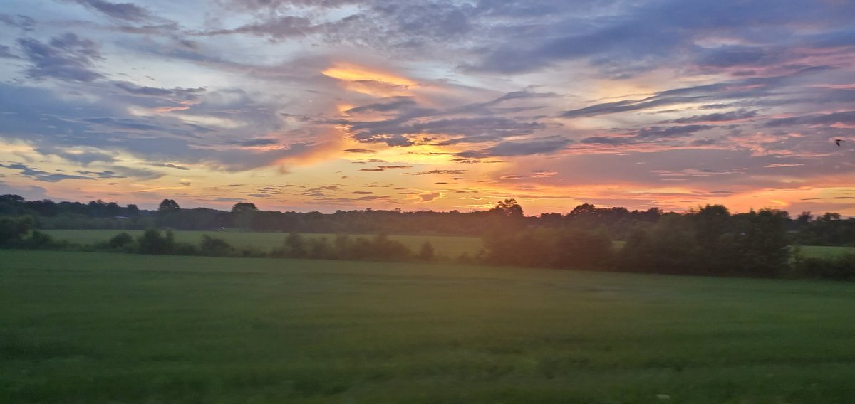 jburns1107's tweet photo. Our evening 4 wheeler ride! https://t.co/nzwOecel9t