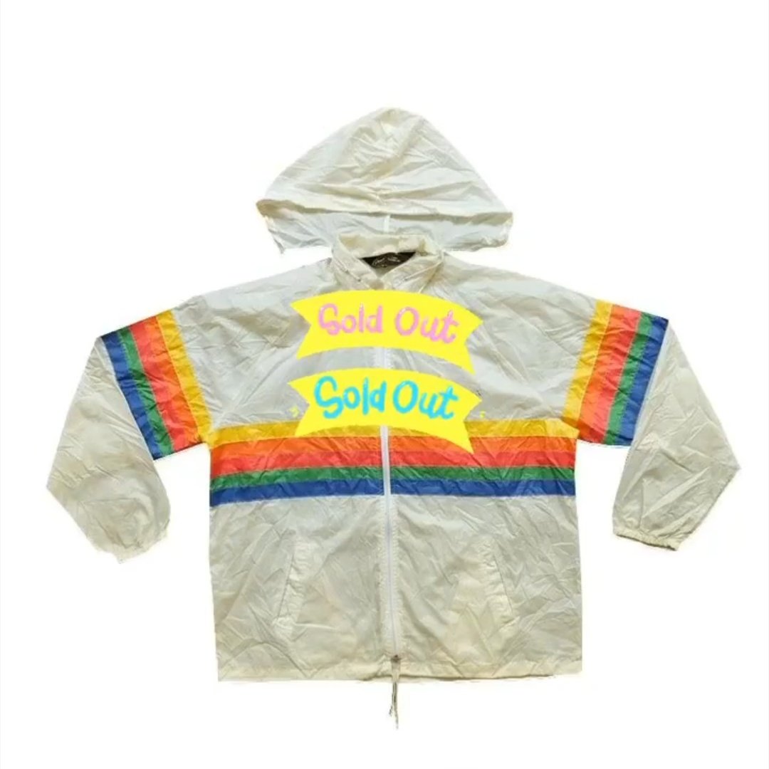 iLoveLGBTmovies's tweet image. 💥Merch Alert💥 Guys andito yung ibang wardrobe nila kaso sold out na yung rainbow windbreaker huhuhu.  Check nyo IG nila #HelloStranger #HelloStrangerEP6 #TheYoungPadawans #TonyLabrusca #JCAlcantara #XavMi