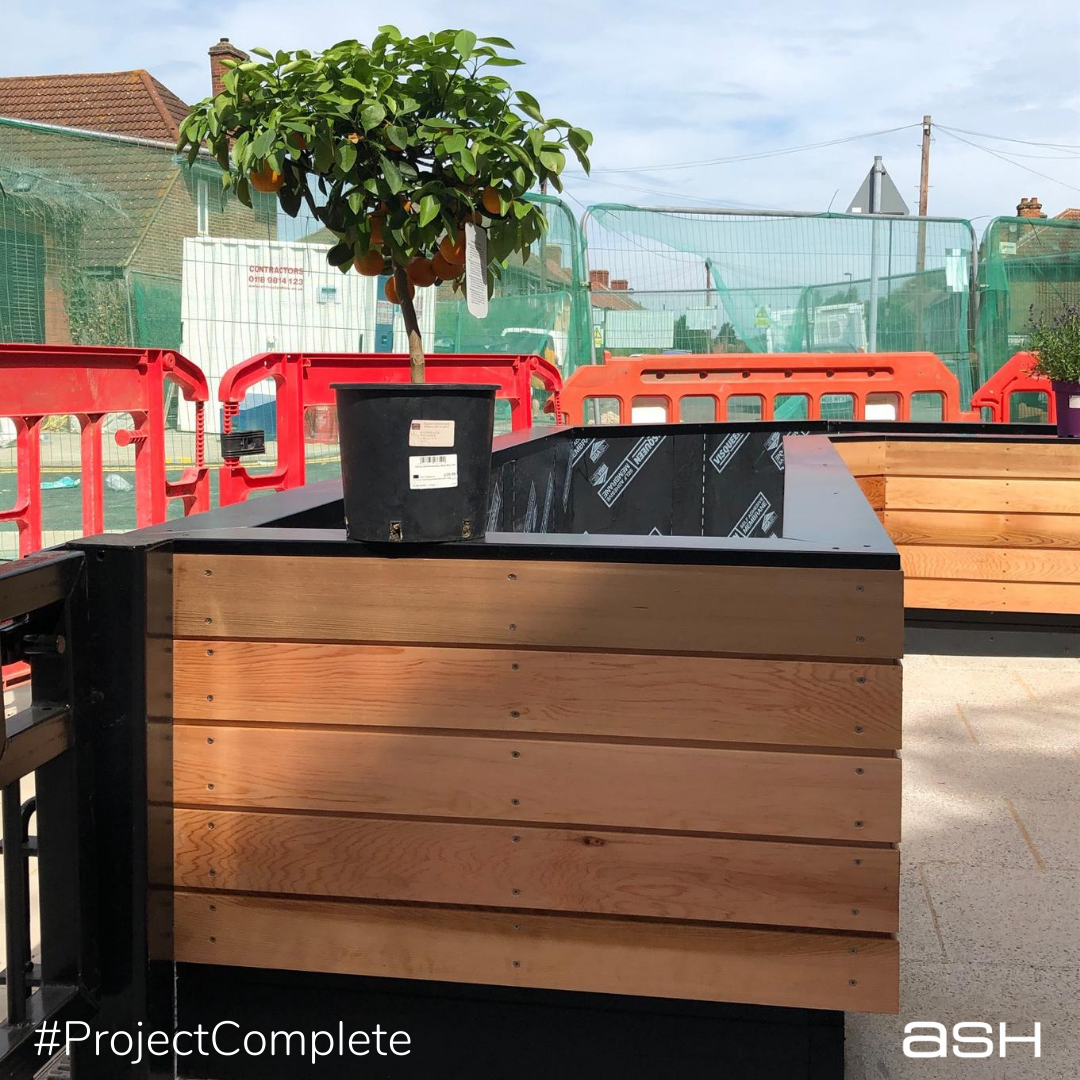 AshContracting's tweet photo. #ProjectComplete

After returning to the @fellowshipstar to renovate the outside area of the Grade II listed building, the beer garden is open for business 🍺 Have a look at these images of the works just before the completion 😍

#AshContracting #Construction #SouthEast #Listed https://t.co/0j9lFWf2ot