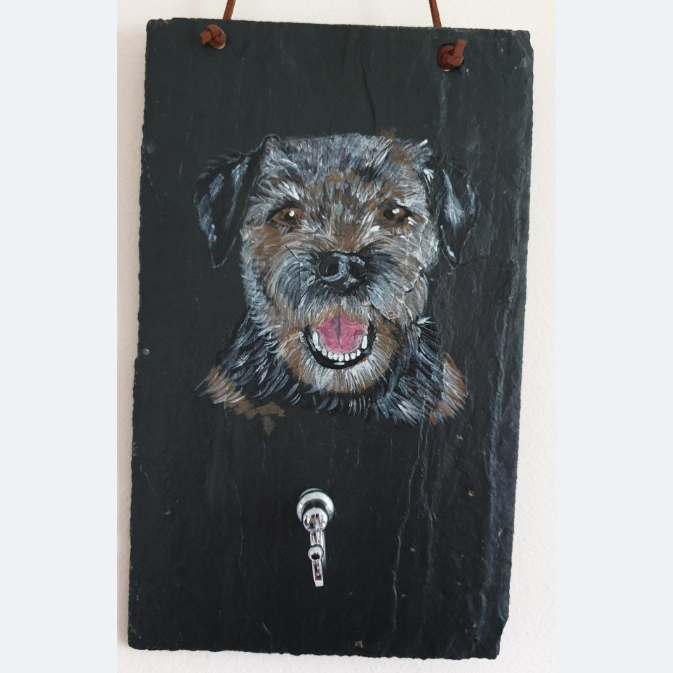 handmade_vp's tweet photo. Shop these beautiful Slate #Clocks &amp; #Keyhooks with #handpainted #dogs, exclusively at https://t.co/IpLdaFgH99
#handmade #fridaymorning #doggie #handcrafted #upcycle #etsyshop #numonday #amazonhandmade #SmallBiz #SmallBusiness #crafts #giftidea #mansbestfriend https://t.co/AeAukrrFJK