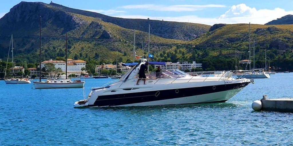marinabalear's tweet photo. 🚤 Meet EXTASEA - a beautiful #Cranchi Endurance 41, ideal for day charter with up to 9 guests. Come aboard and enjoy the unrivalled beauty of the #BalearicIslands. WhatsApp +34 680 31 68 62

#mallorca #yachting #yachtingmallorca #yachtcharter #yachtchartermallorca @portadriano1 https://t.co/uVYUIHWbih