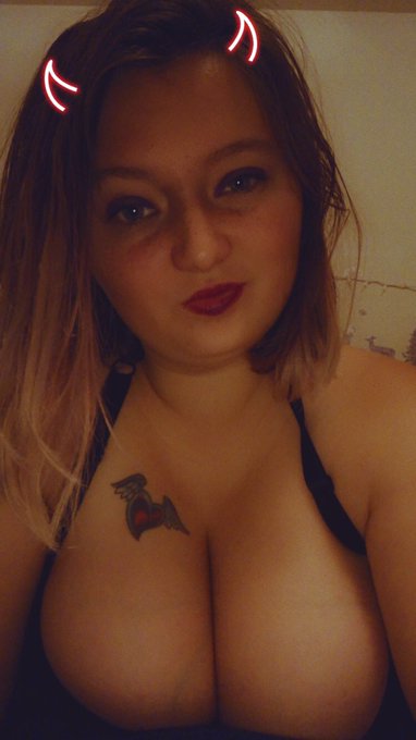 Teaser pics of the outfit I&rsquo;ll be wearing MONDAY NIGHT on Streamate hope to see you there, also don&rsquo;t<a href="/tag/sexy"class="tags"><span>#sexy</span></a><a href="/tag/sneakpeek"class="tags"><span>#sneakpeek</span></a><a href="/tag/cammodel"class="tags"><span>#cammodel</span></a><a href="/tag/camgirl"class="tags"><span>#camgirl</span></a><a href="/tag/busty"class="tags"><span>#busty</span></a><a href="/tag/streamate"class="tags"><span>#streamate</span></a>