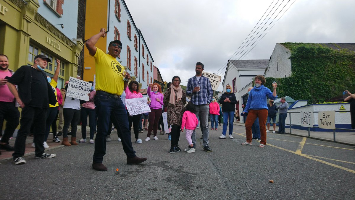cahersiveentown's tweet photo. Yesterday marked the end of a 3 day hunger strike by the residents of the Skellig Star hotel after the government announcement that residents will be moved from the DPC here. 4month later our fight will end. Power to the people 💕#enddirectprovision #closetheskelligstar https://t.co/6ssFXbZX2H