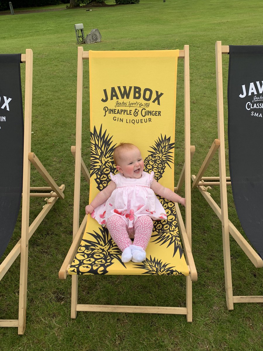 When you get that #FridayFeeling! 

Another visit to the <a href="/JawboxGin/">Jawbox Gin</a> bar <a href="/CultraInn/">Cultra Inn</a> might just have to happen this weekend! 🥳

#HelloWeekend #FridayVibes #TakesAfterHerMummy #JawboxGin