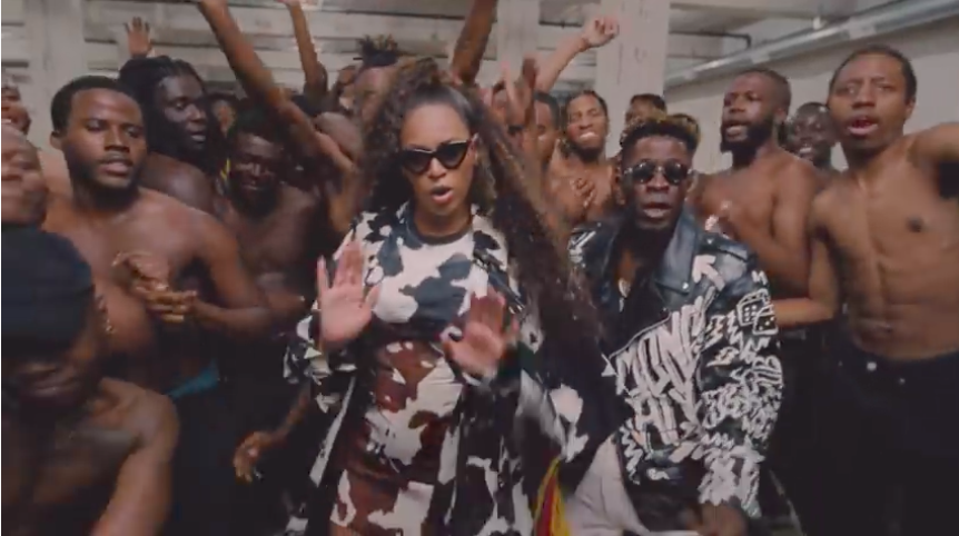 AmeyawDebrah's tweet photo. I have finally seen @Beyonce's Already music video. Good job to all those who worked on it, from the dancers to production assistants. You all added some Ghanaian flavour to this celebration of blackness! #BlackIsKing Waiting for the whole show tomorrow on @DStv @DStv_Ghana https://t.co/92J7fJ97FF