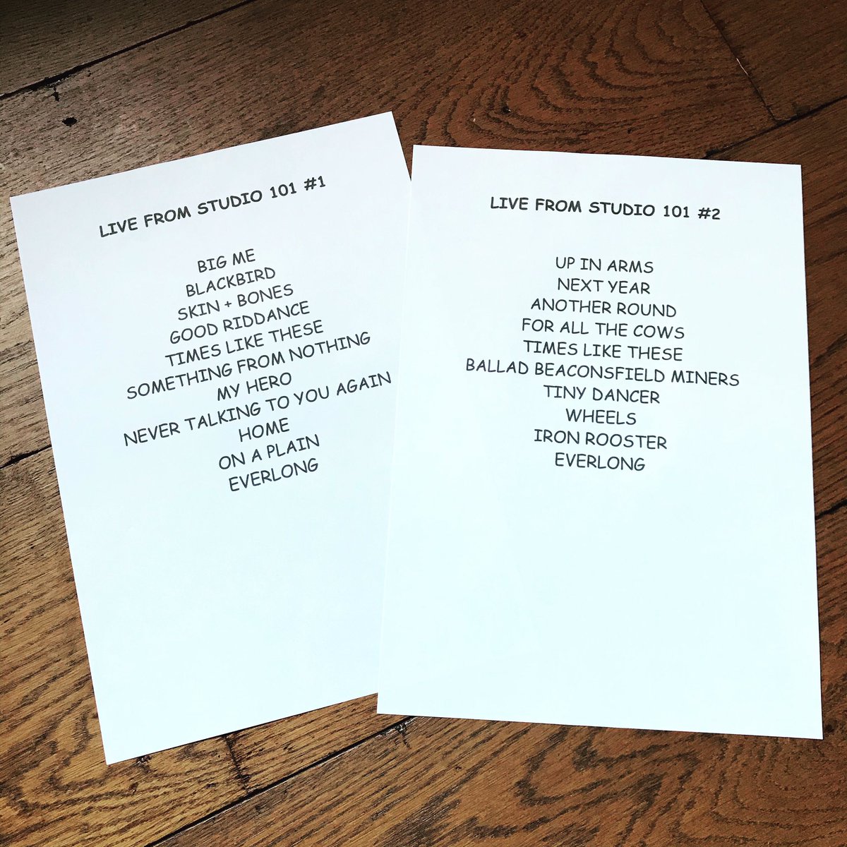 ukfoofighters's tweet photo. Live stream setlists @stageit 30/7 & 16/7. #studio101 #ukfoofighters #soloacoustic #foofighters #tribute Thanks for all your support guys. Jay❤️
https://t.co/MV77TeikoL https://t.co/00TZYgghfD