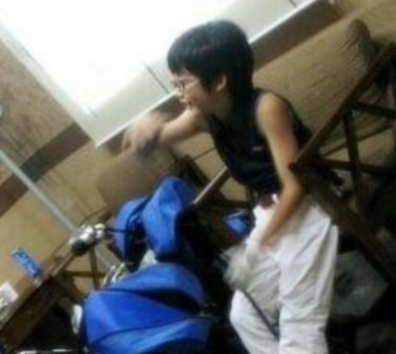 junkyufirst's tweet photo. "junkyu started playing golf when he was on kindergarten" 

here are some pictures of junkyu playing golf when he was still young, he looks so cute and expensive. 😭😆
#TREASURE @treasuremembers https://t.co/yceHCr4rAX